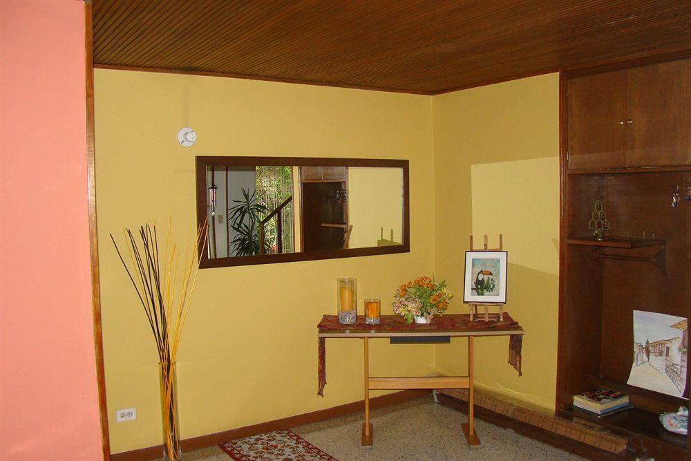 Hostal Bogota Real Luaran gambar