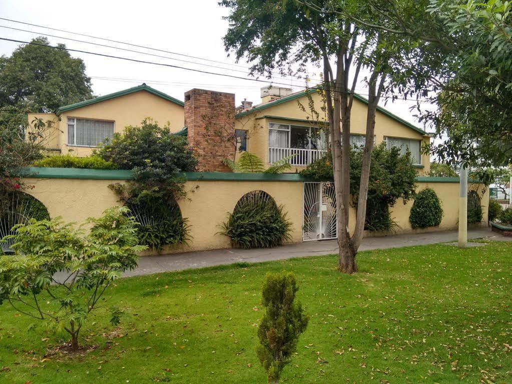 Hostal Bogota Real Luaran gambar